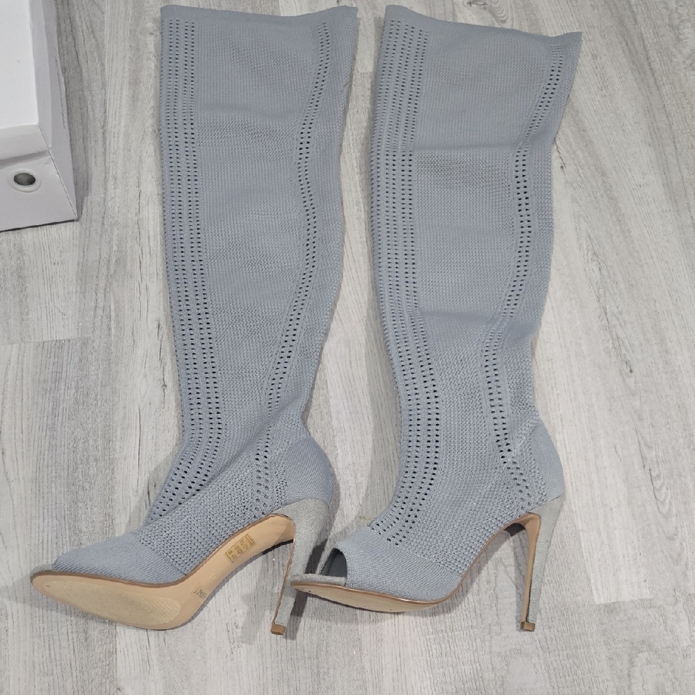 Cape Robbin Light Gray Over the Knee Knit Boots